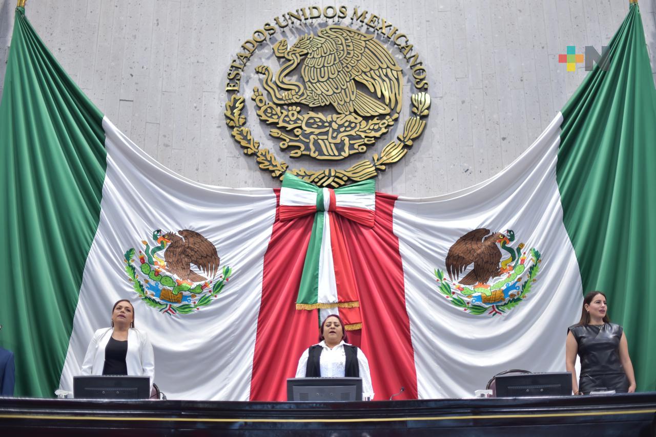 Modifica Congreso integración de 13 comisiones legislativas