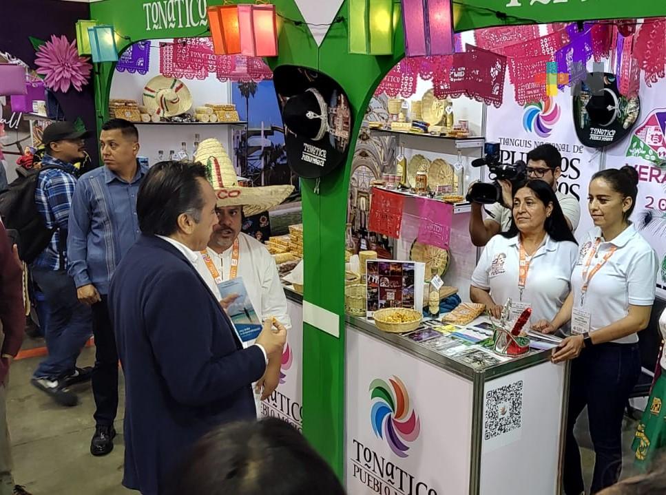 Más de 17 mil visitantes en primer día de Tianguis Nacional de Pueblos Mágicos 2024