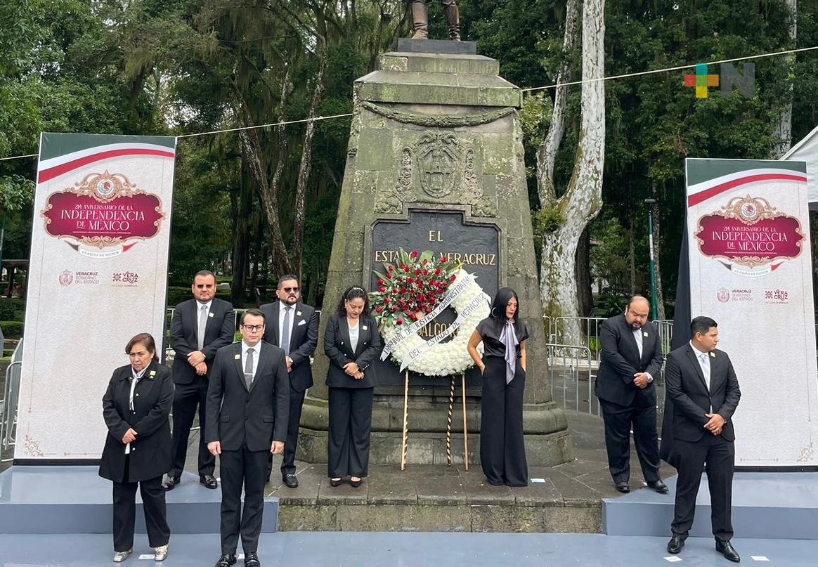 Personal del Triajev realiza guardia de honor en el parque de Los Berros