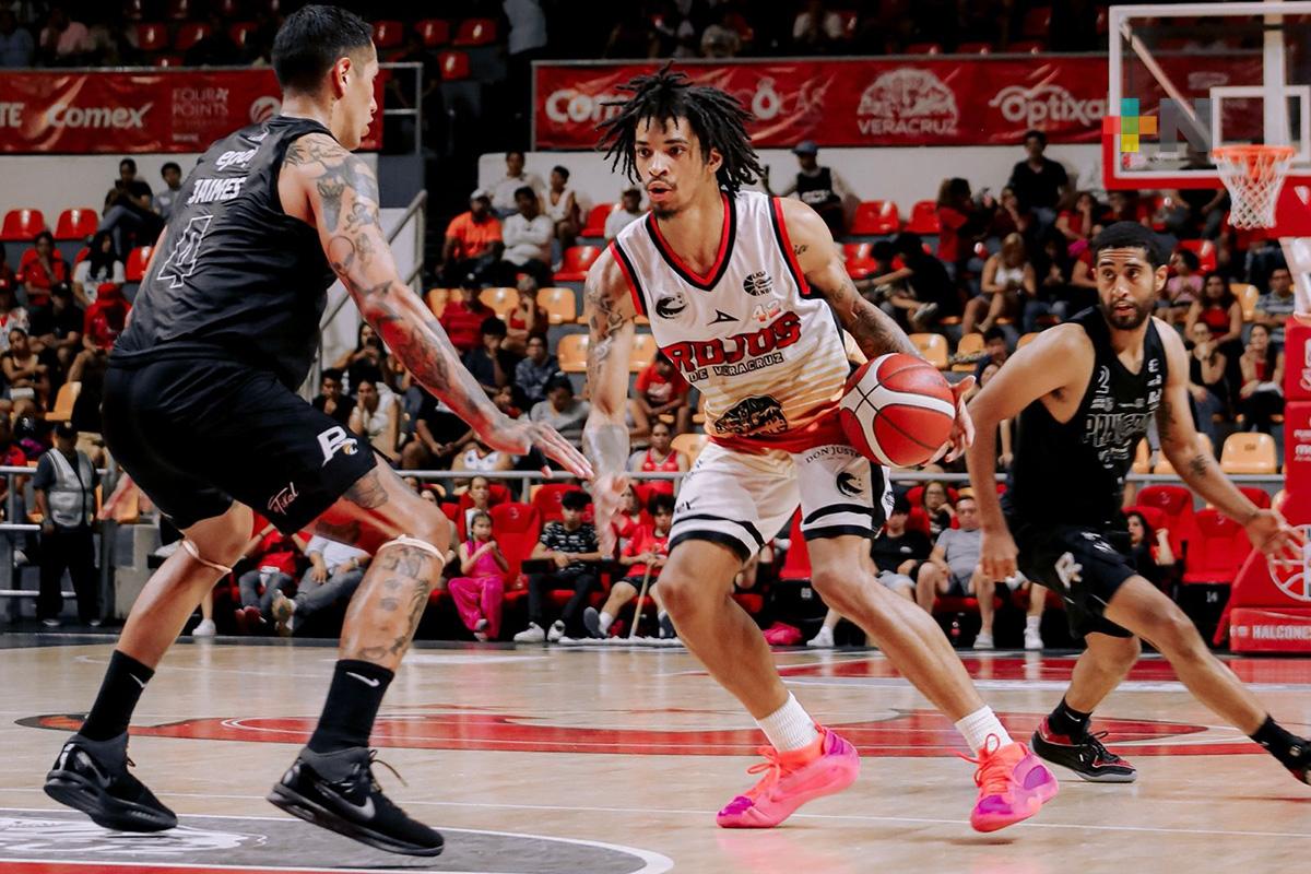 Deshawndre Washington de Halcones Rojos, lidera la LNBP