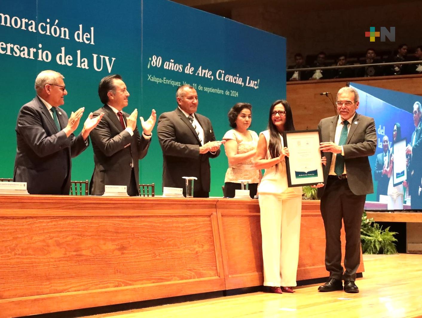 Celebra gobernador Cuitláhuac García con su Alma Máter, UV cumple 80 años