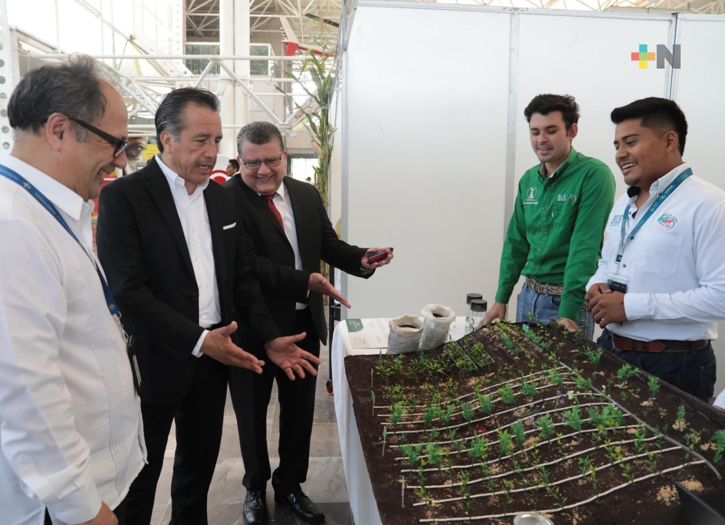 Proyectos científicos en Veracruz enfocados en hacerle justicia al campo: Gobernador