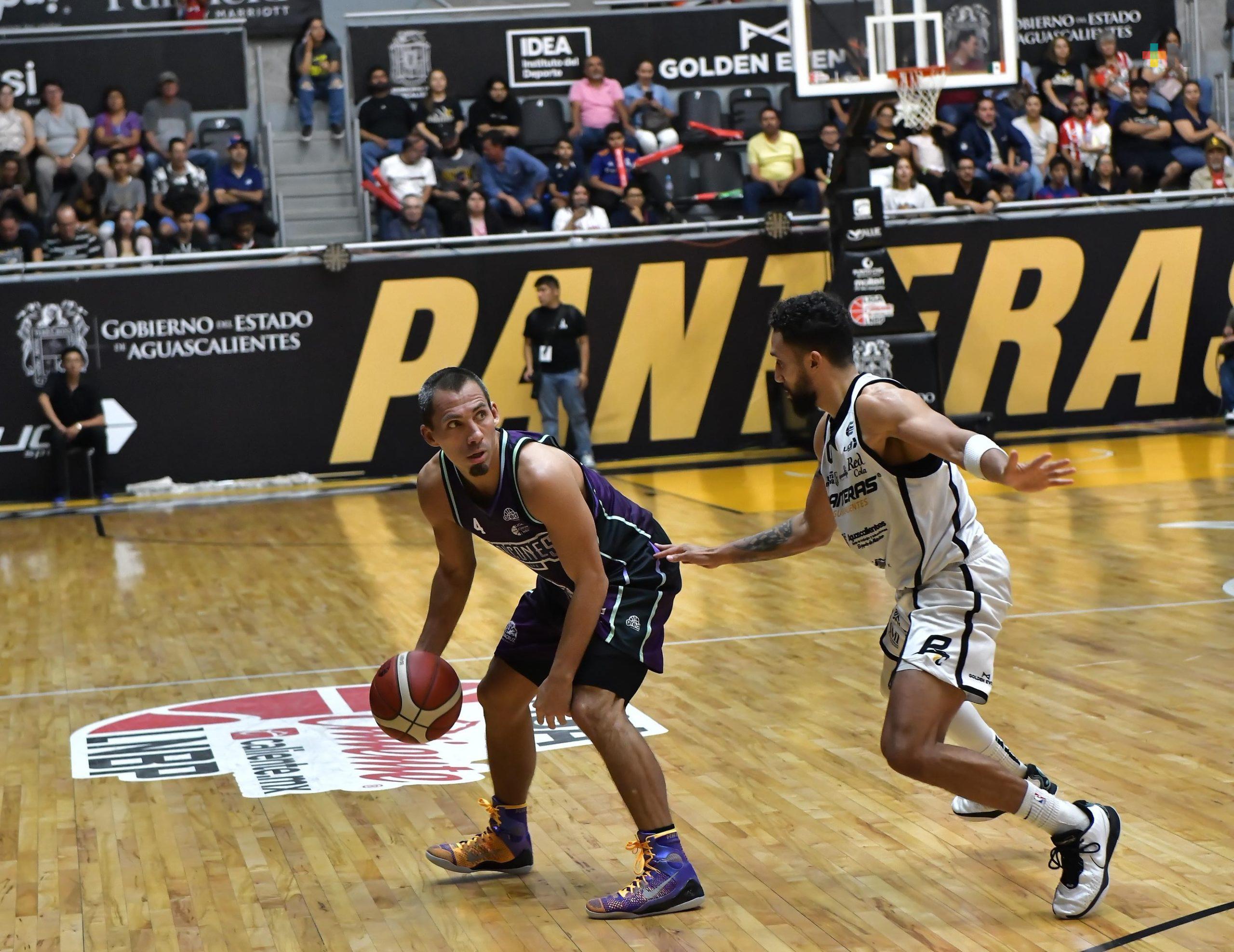Panteras de Aguascalientes vencen a Halcones de Xalapa en el primero de la serie