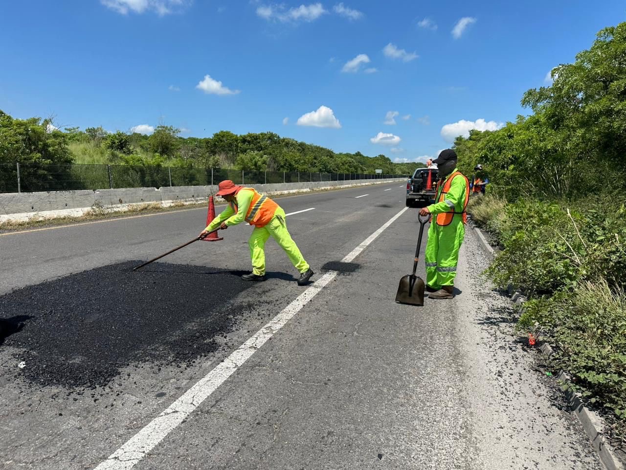 Sigue la rehabilitación de la carretera Xalapa-Veracruz
