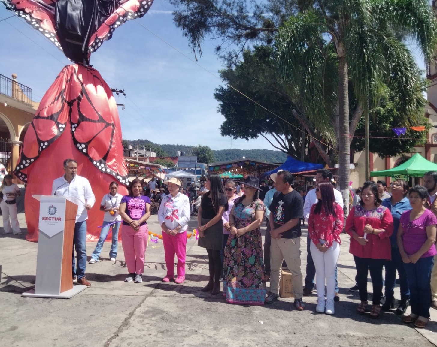 Inaugura Iván Martínez el Festival del Cempasúchil 2024