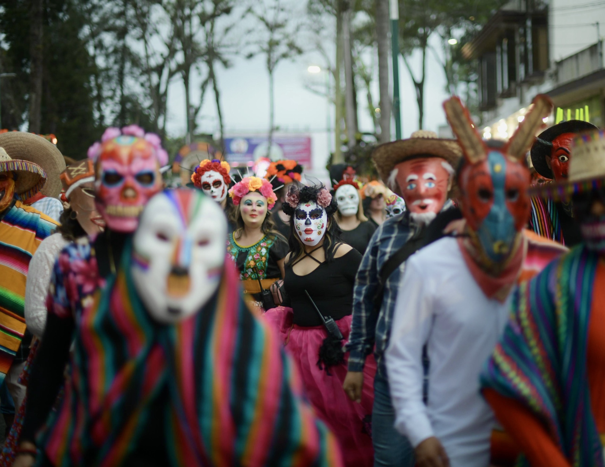 Con más de 4 mil participantes, desfile de Catrinas en Veracruz prevalece la tradición