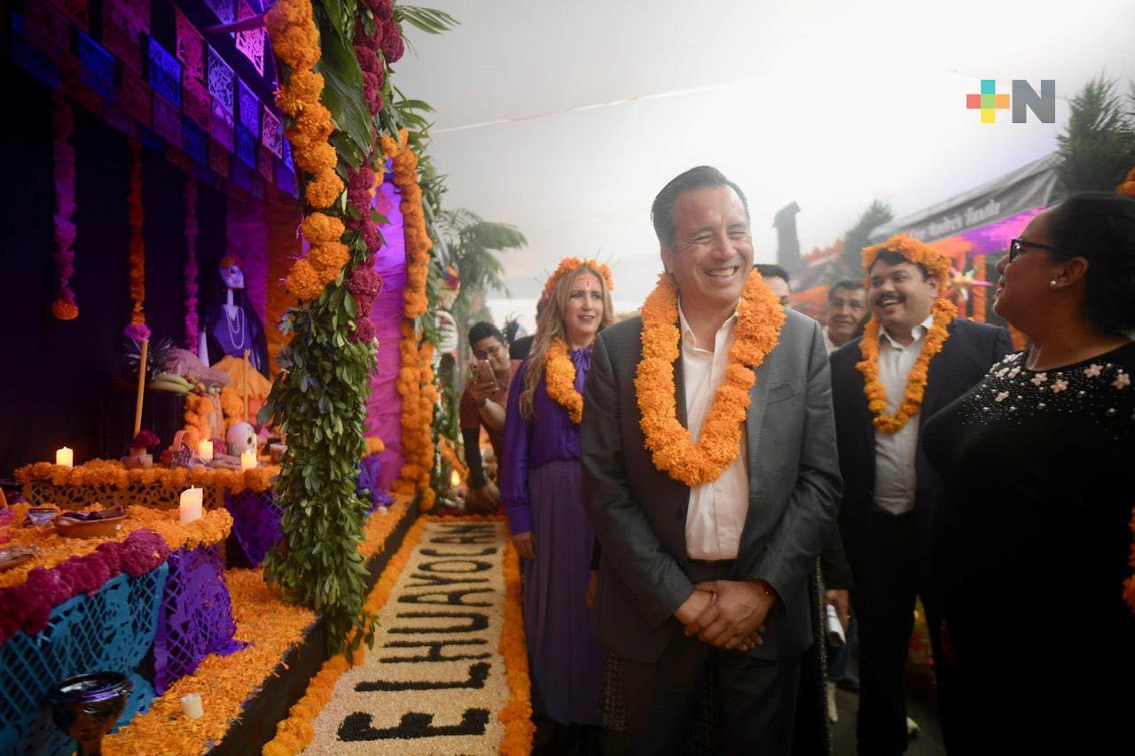 Gobernador inauguró la Exposición de Catrinas, Cráneos Monumentales y Altares de Municipios