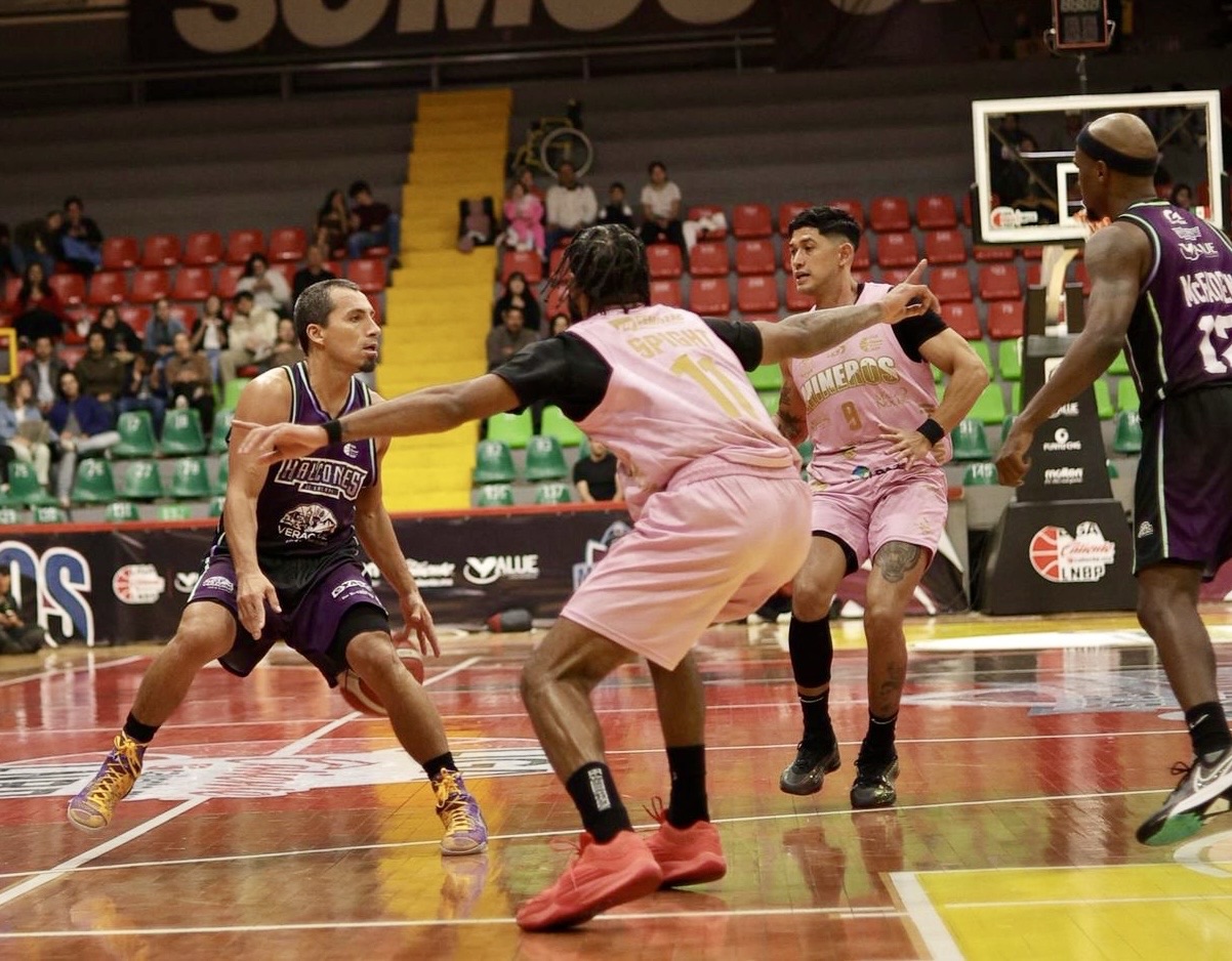 Halcones de Xalapa vencen a Zacatecas