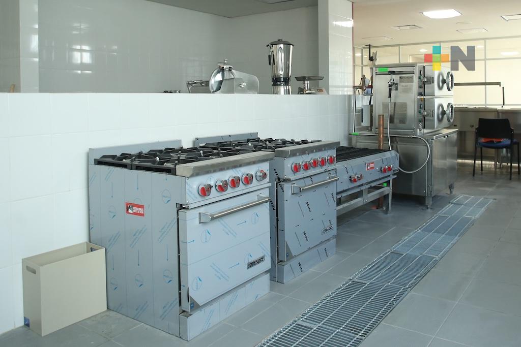 En Veracruz, moderniza Issste unidades médicas con adquisición de nuevo equipamiento
