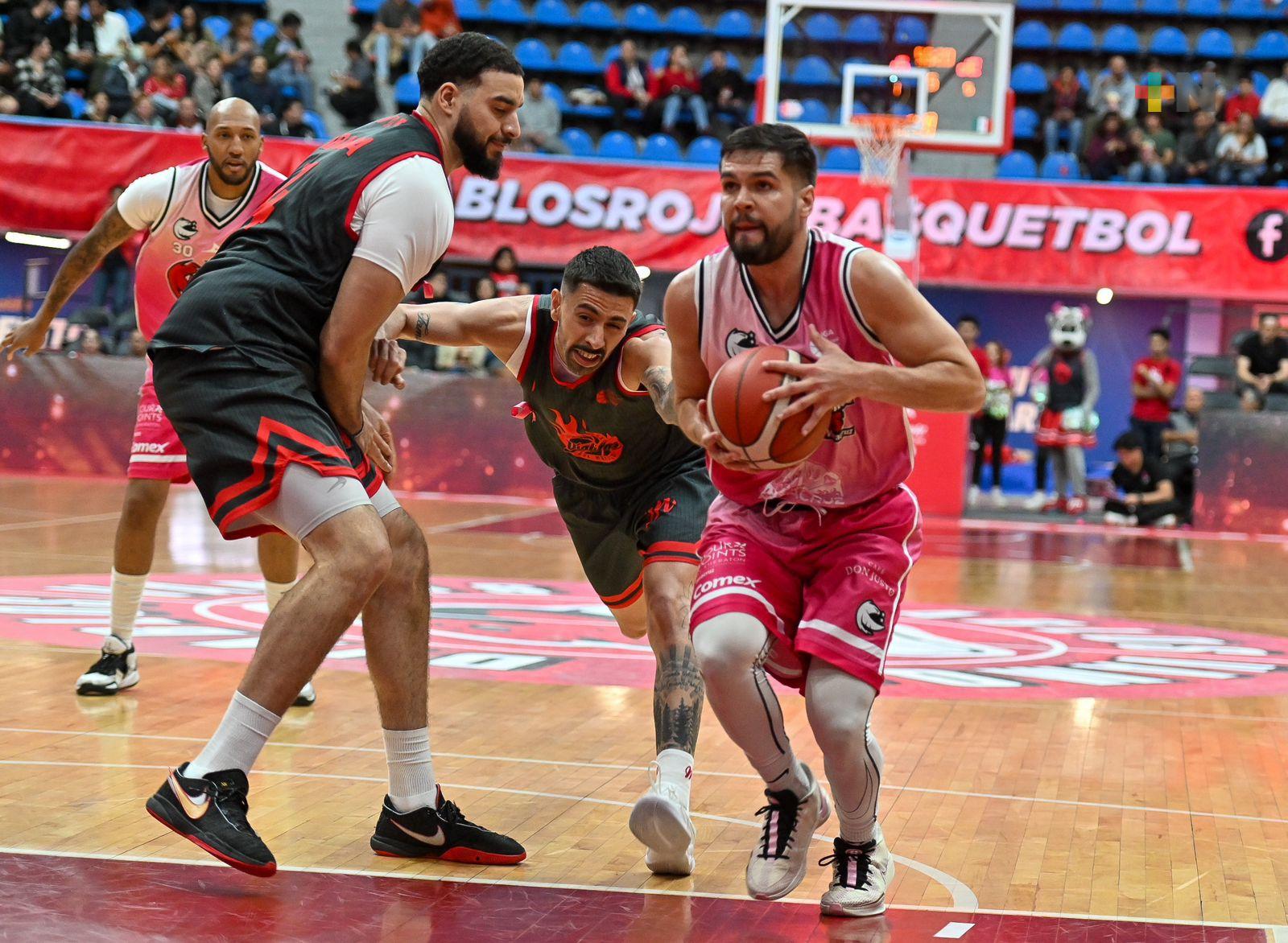 Halcones Rojos cae en el primer juego ante Diablos del México