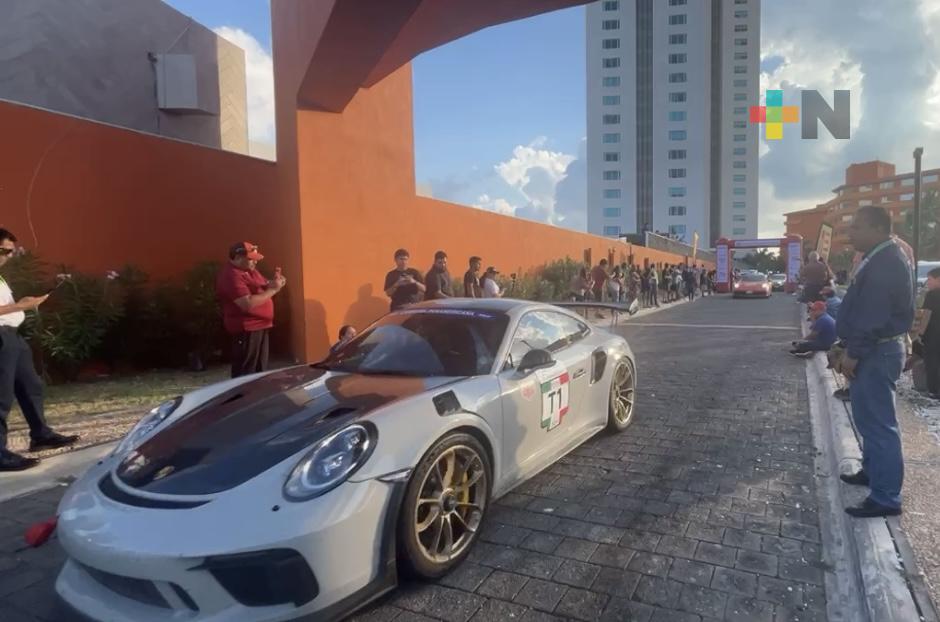 La Carrera Panamericana 2024 sale de Veracruz con rumbo a la Ciudad de