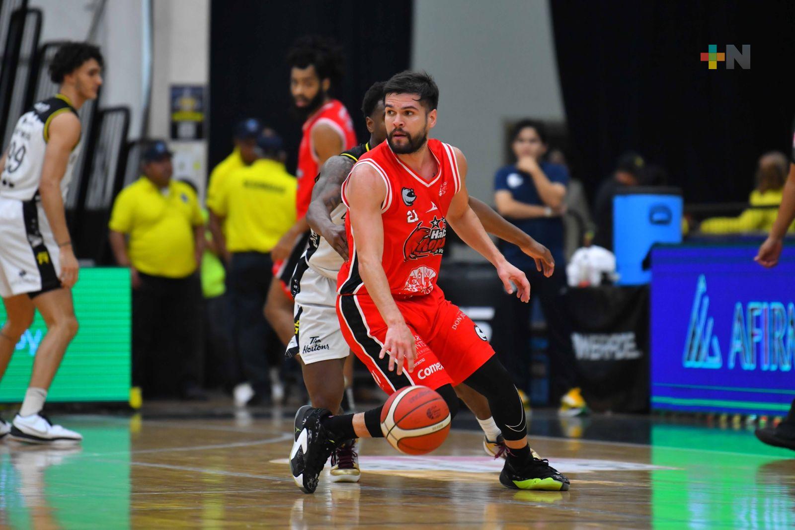 Iván Gandía y Dee Barnes, de Halcones Rojos van a la NBA G League