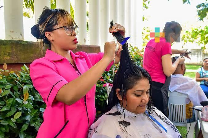 Octubre Rosa en Coatza, jornada de belleza por Día Internacional de Lucha contra Cáncer de Mama
