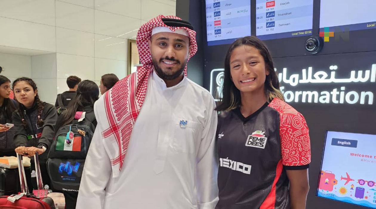 En acción Karla Vidal en la Gimnasiada Mundial en Baréin