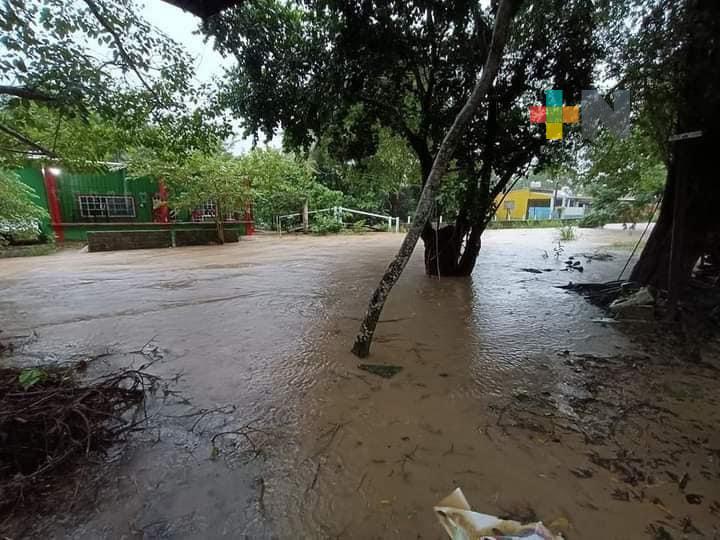 En Coatza, SEV no suspendió clases, sólo ocurrió en algunas escuelas para prevenir riesgos