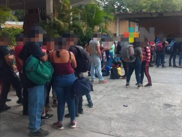 Apoyo de familiares que se van al extranjero a trabajar, ayuda a cambiar comunidades