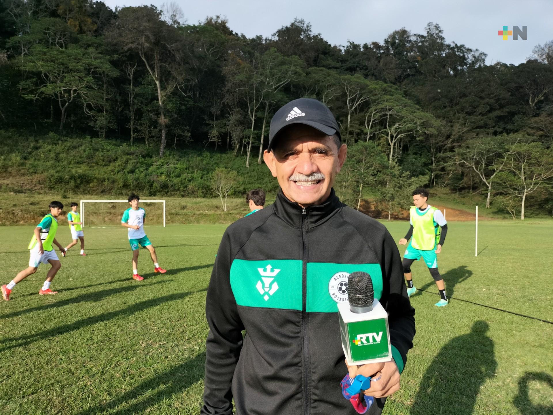 Gran responsabilidad dirigir a El Rosario en la Liga Nacional de futbol: Armando Hernández