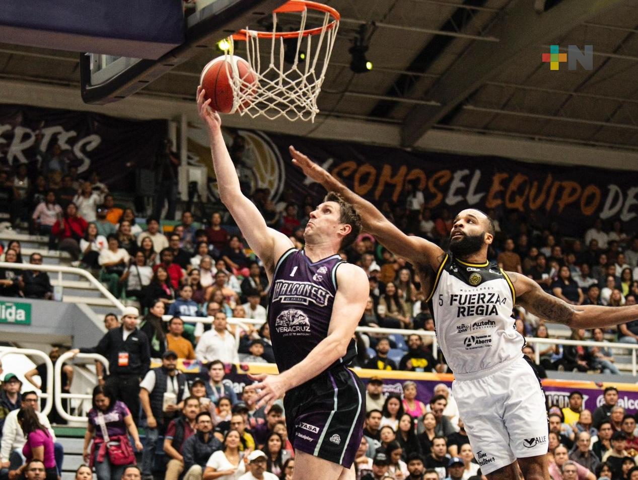 Fuerza Regia gana la serie a los Halcones de Xalapa