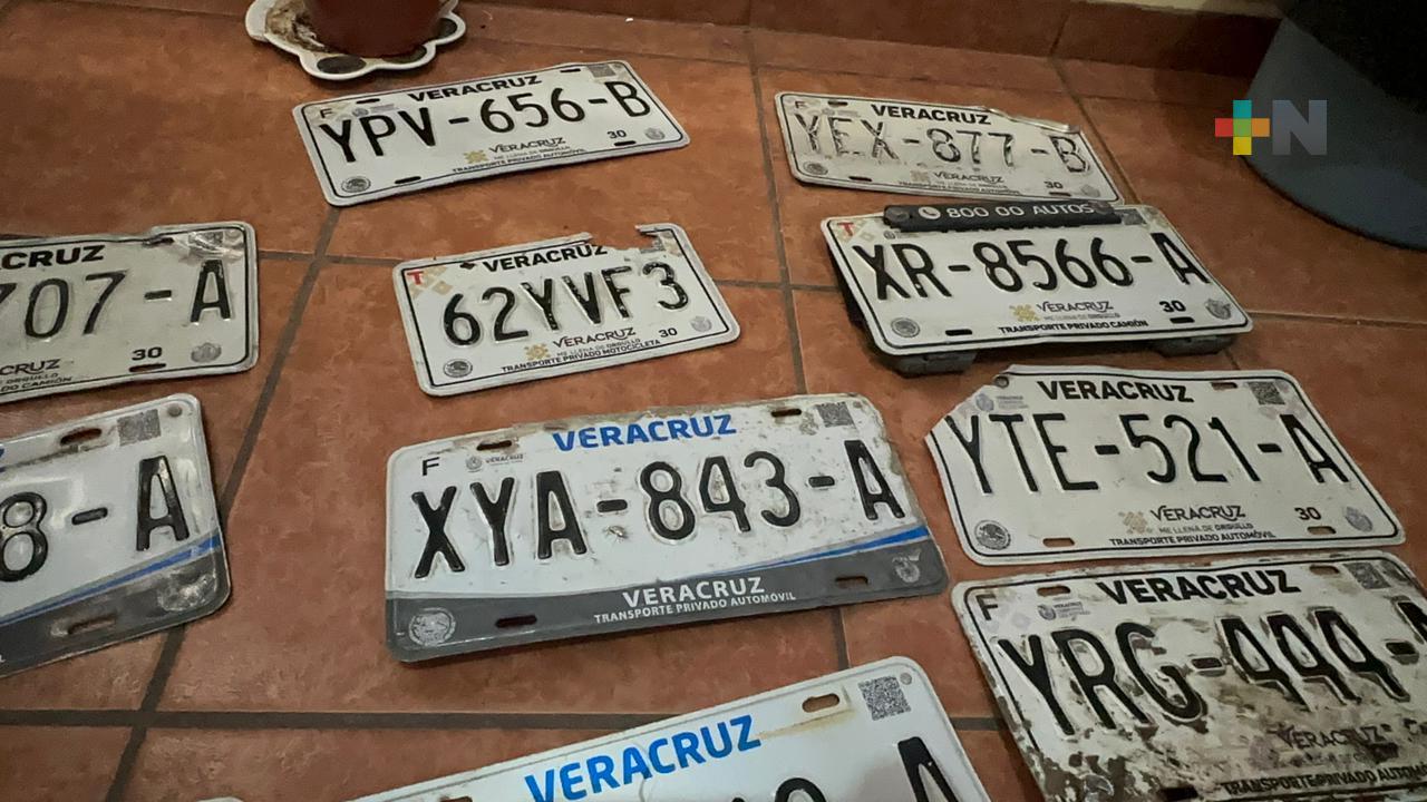 Aumenta solicitud de reposición de placas en Coatza; conductores las perdieron por lluvia