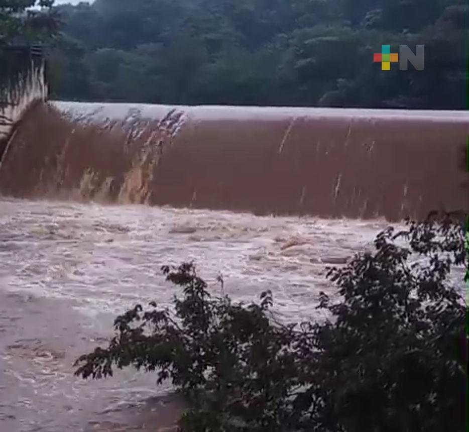Cosustenta promueve uso responsable de agua y gestión de residuos sólidos urbanos