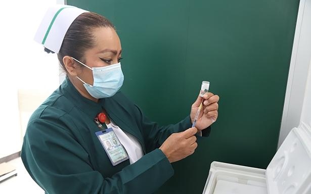 Aplicará IMSS más de 20 millones de vacunas contra influenza y Covid-19 en temporada de frío