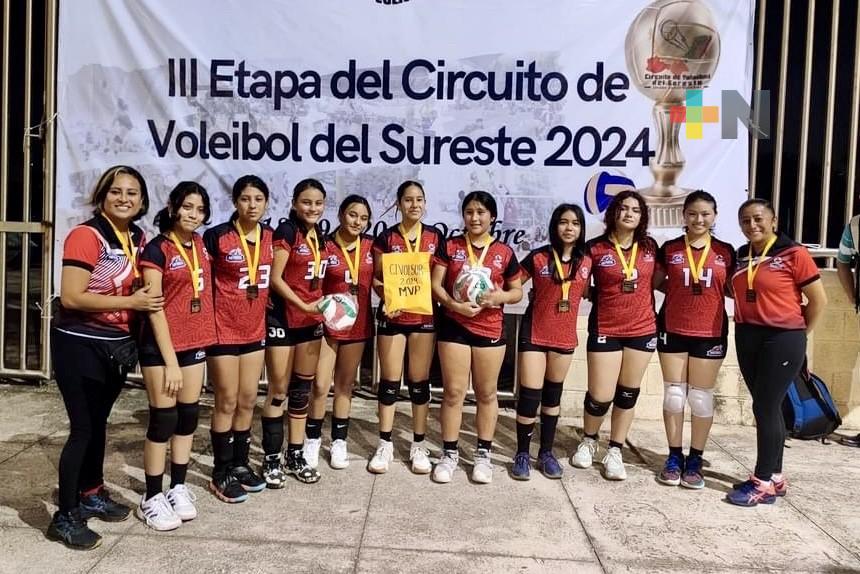 Academia Antares de Coatzacoalcos, sobresale en el Circuito Voleibol del Sureste