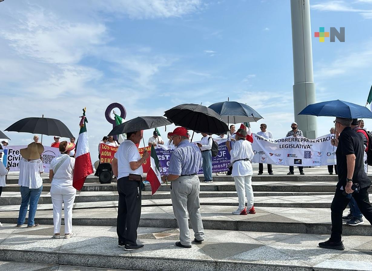 En el puerto de Veracruz se manifiestan de nuevo, trabajadores del PJF