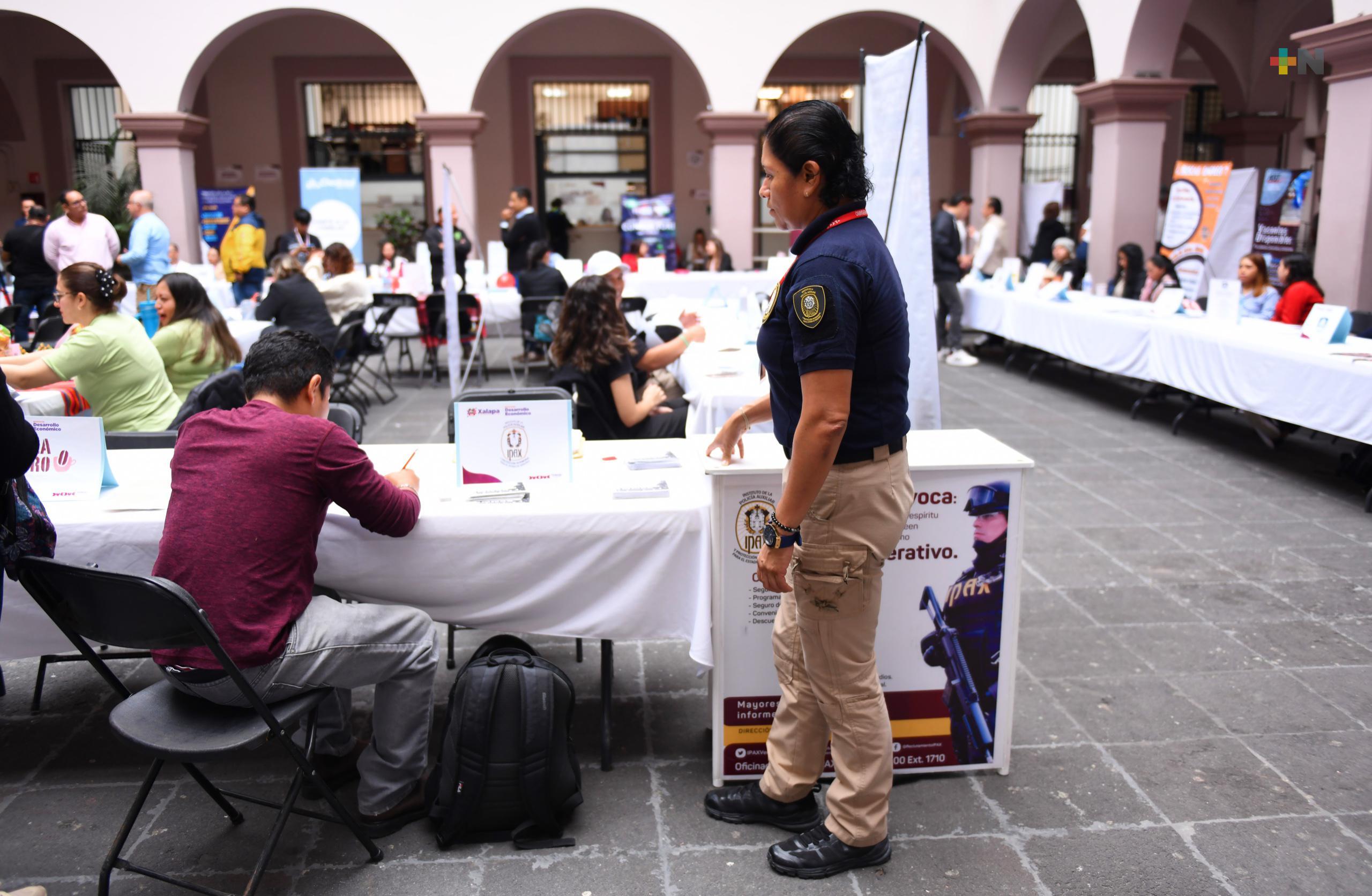Con feria de empleo, Ayuntamiento impulsa el desarrollo económico