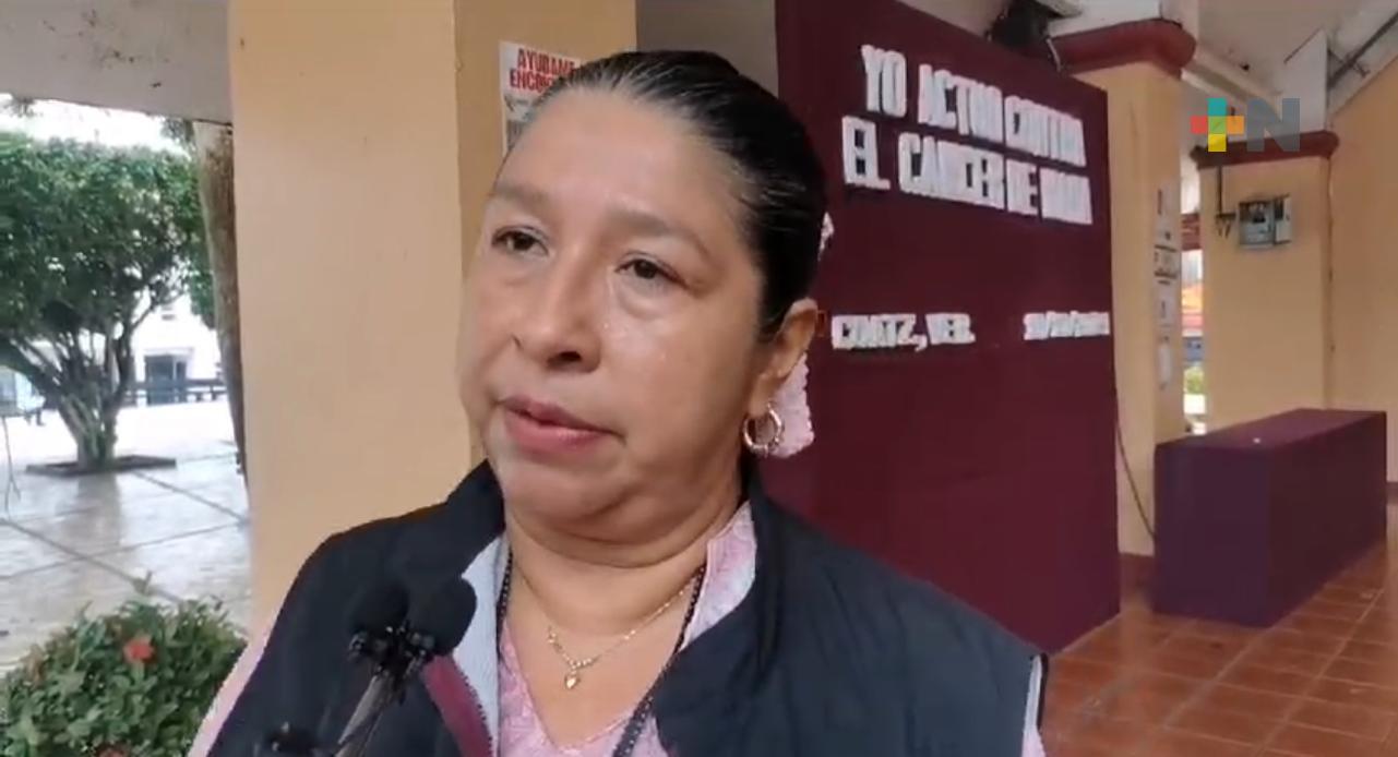 Coatza se une al mes de sensibilización contra el cáncer de mama