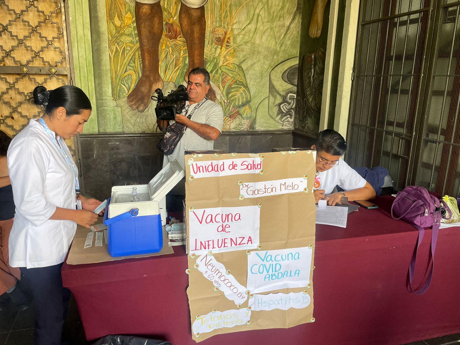 Instalan módulo de vacunación en bajos del Palacio de Gobierno