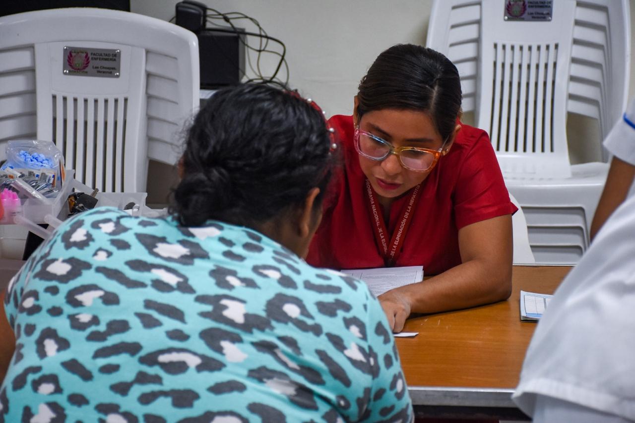 ISSSTE ofreció mastografías gratuitas en congregaciones de Coatza