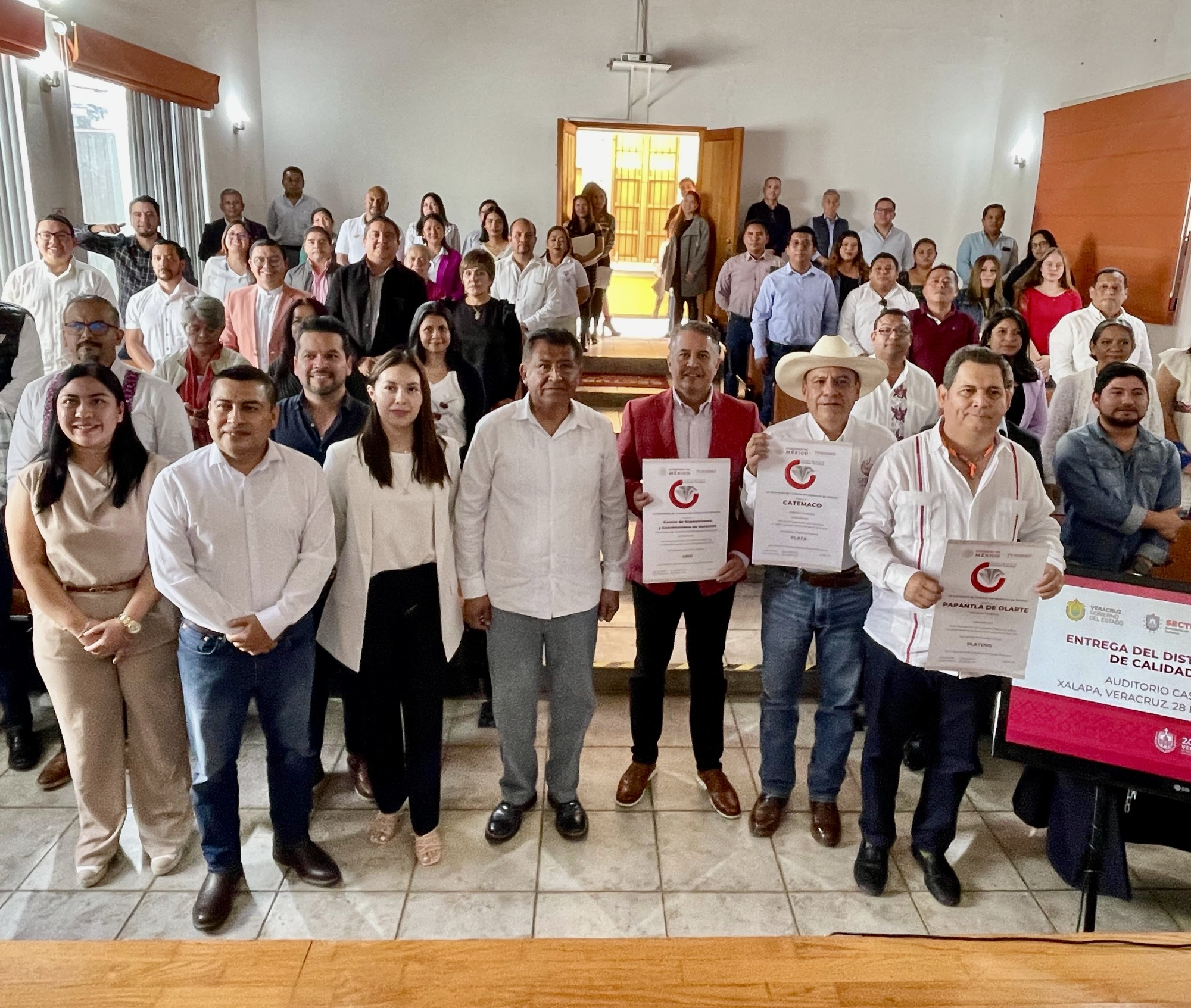 Toman protesta nuevos integrantes de los comités ciudadanos de Pueblos Mágicos 