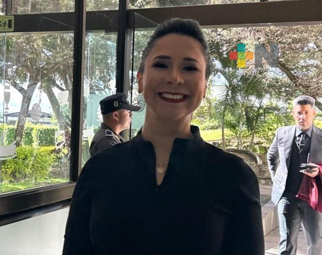 Avanza entrega-recepción en Oficialía Mayor de la SEV: Ariadna Aguilar