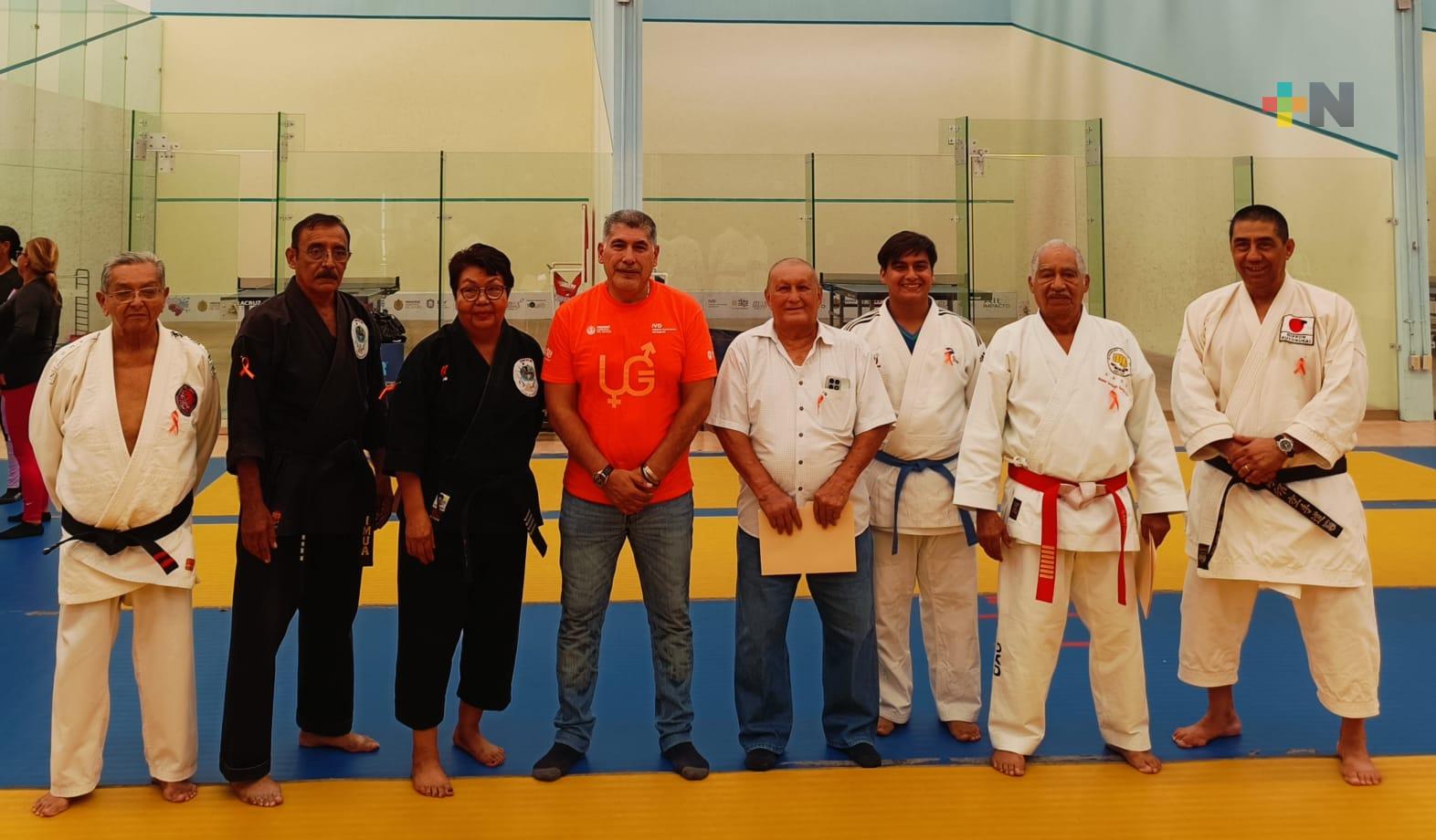 IMUA limalama Halcón Negro presente en el master class de defensa personal en el IVD