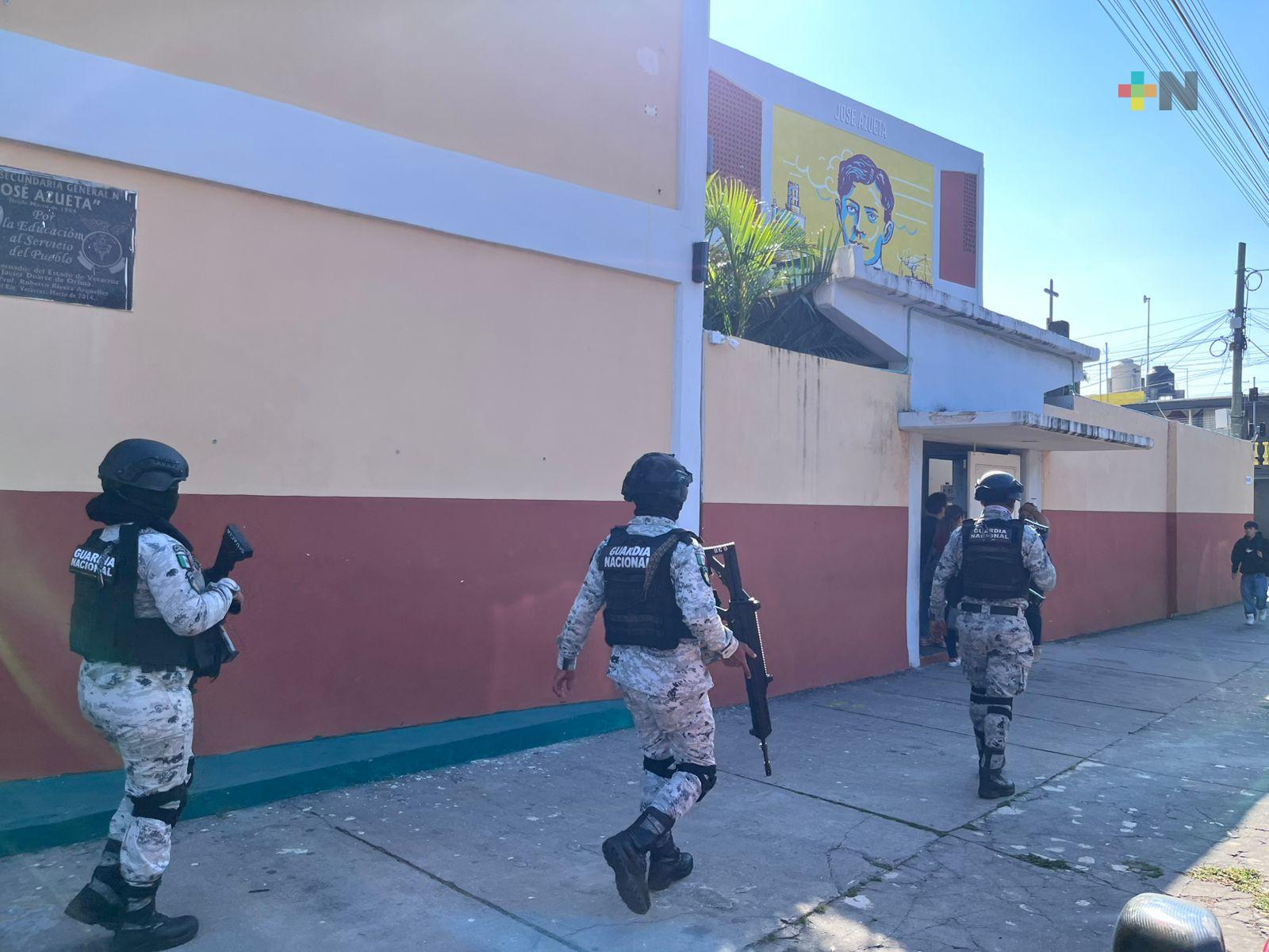 Se moviliza Guardia Nacional por estudiante que presuntamente portaba arma de fuego en Boca del Río