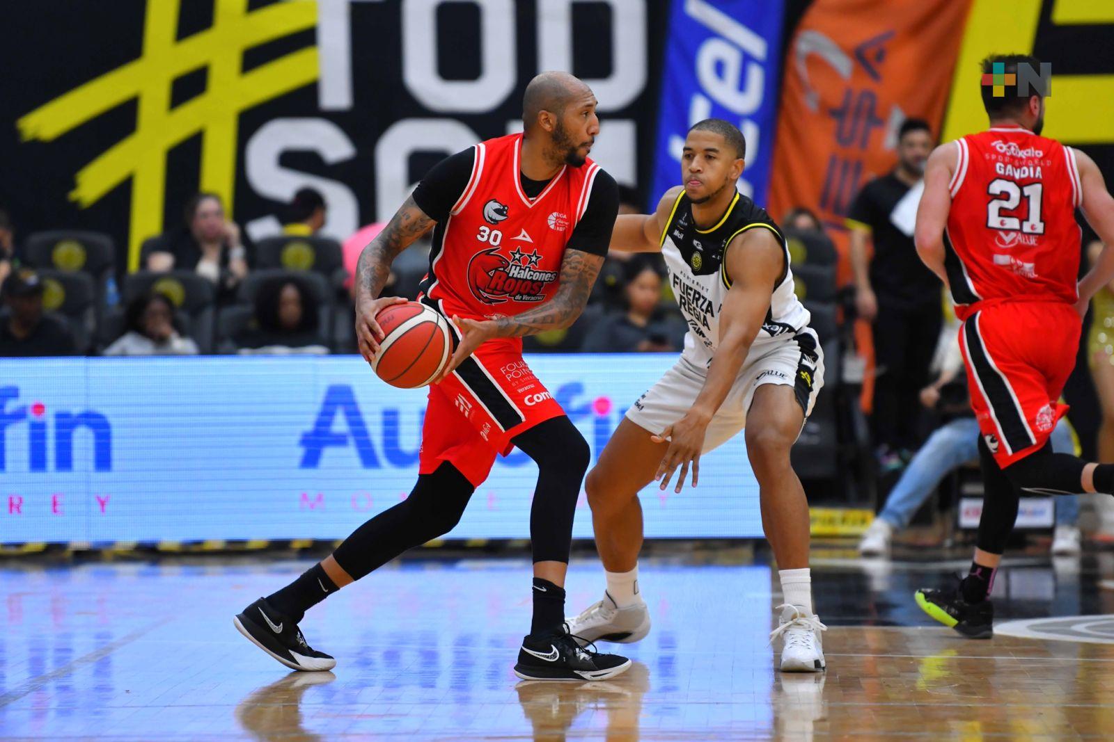 Horton jugador de Halcones Rojos refuerza al Peñarol de Uruguay