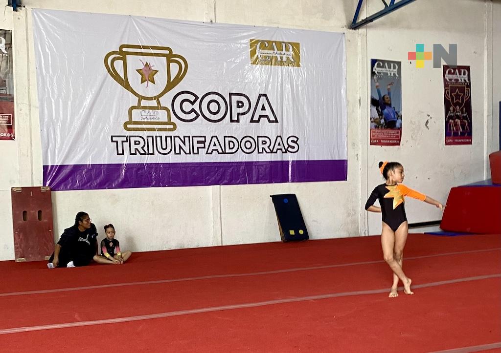 CAR Coatza realizó la quinta «Copa Triunfadoras»