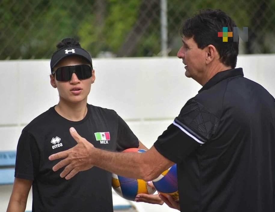 Atenas Gutiérrez inicia ciclo olímpico 2028 con selección nacional de voleibol de playa