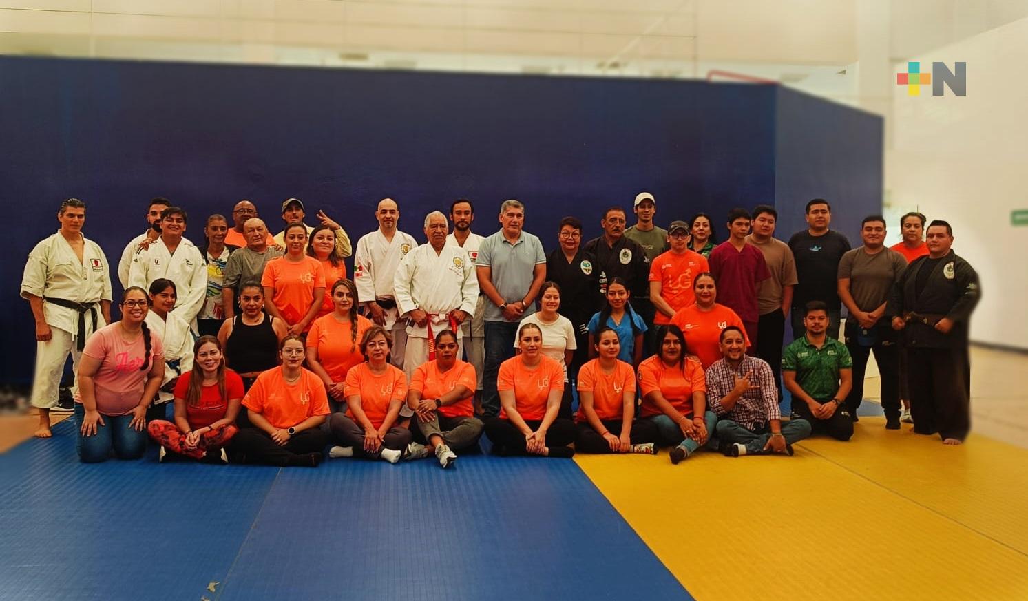 Imparten clase maestra de defensa personal para personal del IVD