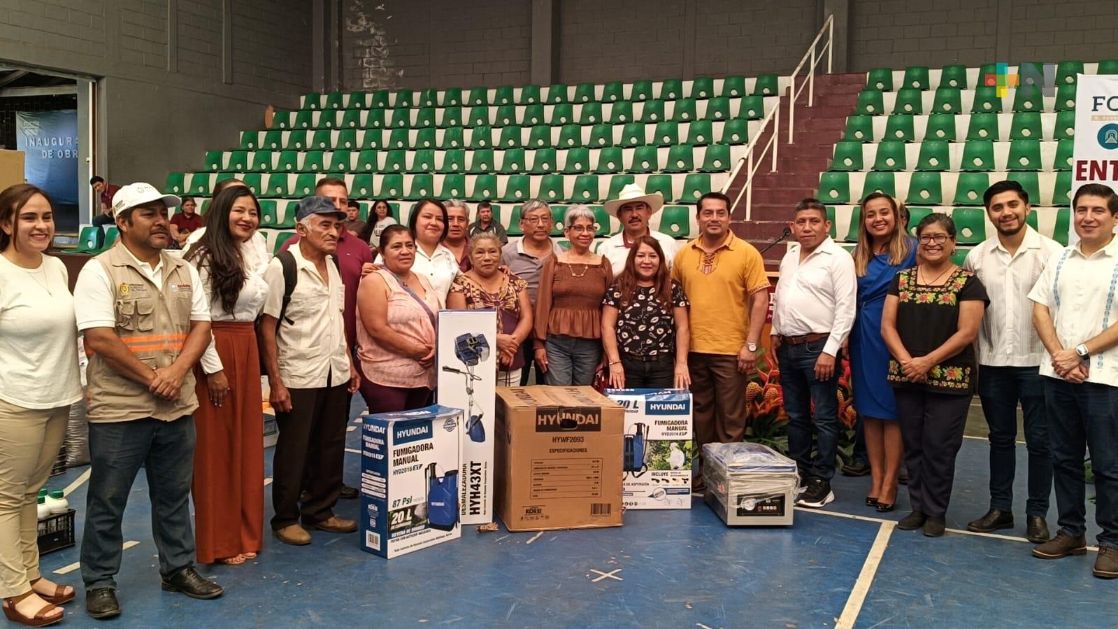 Entrega Sedarpa maquinaria a escuelas campesinas de 21 municipios de Veracruz
