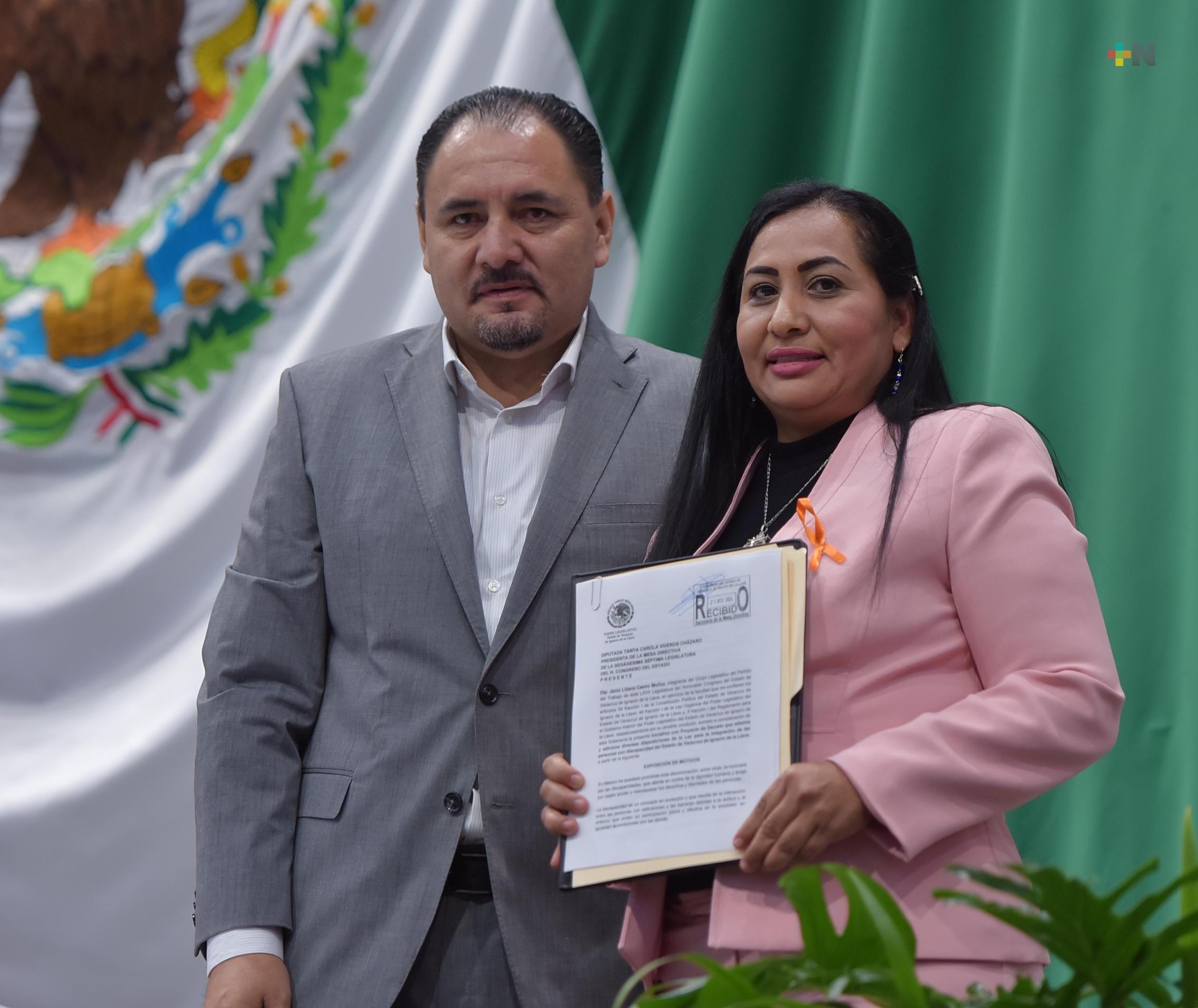 Garantizar derecho a la movilidad a personas con discapacidad, pide diputada