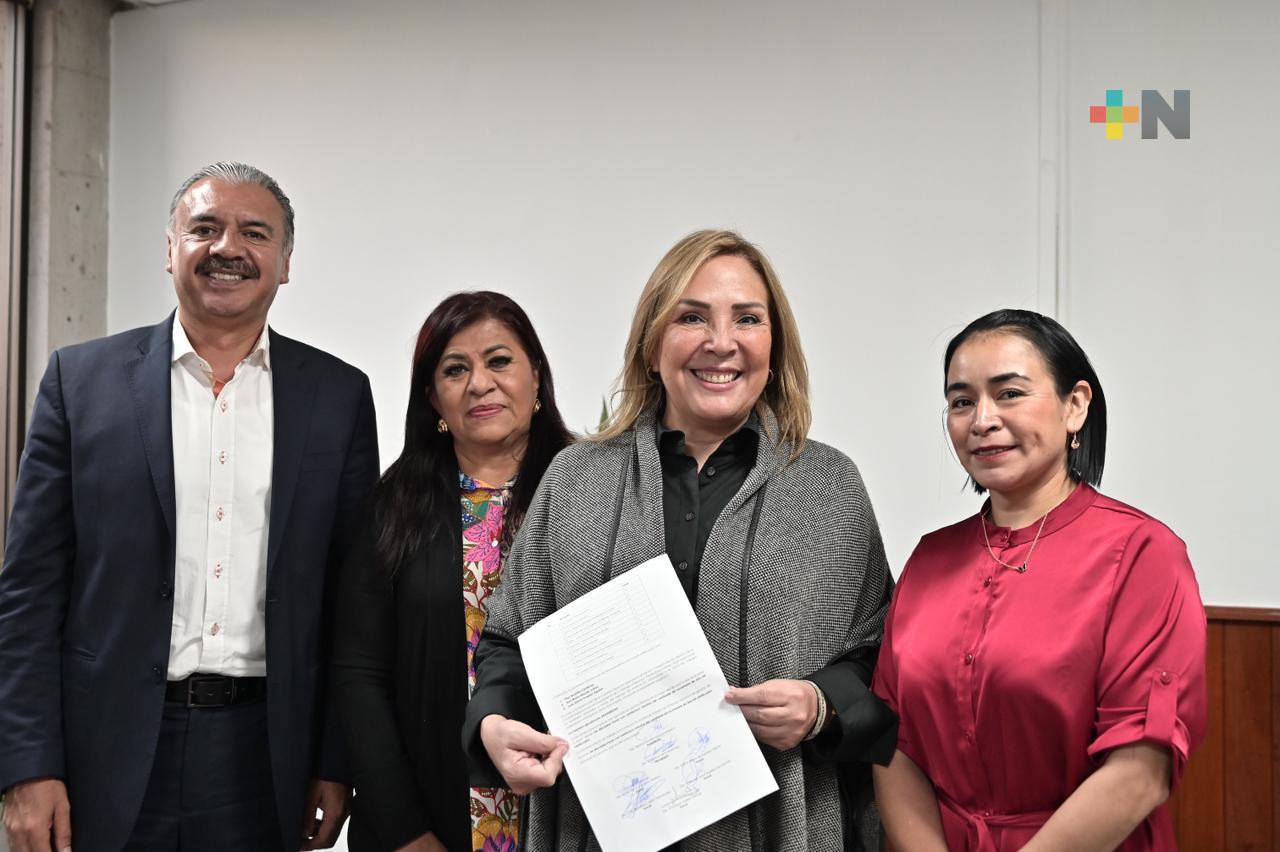 Presentan terna para elegir acreedor a la medalla Adolfo Ruiz Cortines 2024