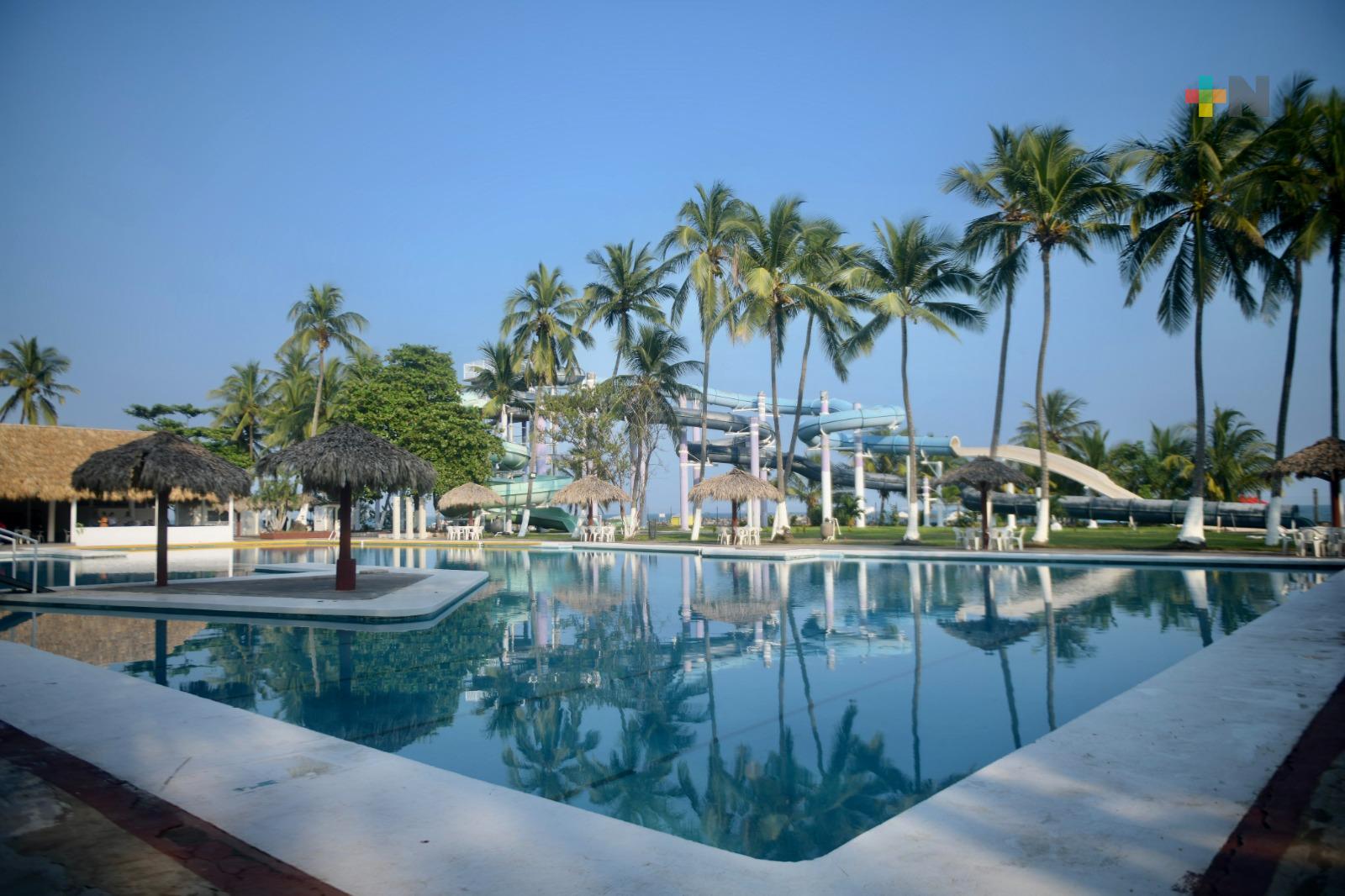 Veracruz a la vanguardia en inclusión social, inaugura gobernador primera playa universal