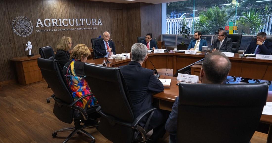 Sader y USDA trabajan para combatir ingreso del gusano barrenador a Norteamérica