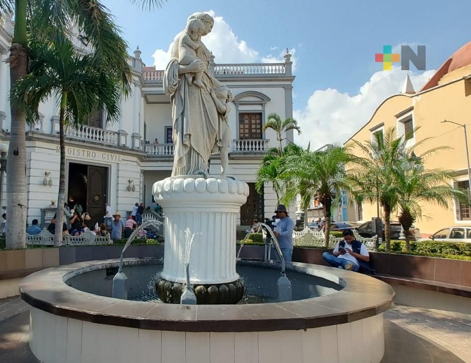 Vandalizan escultura localizada frente a instalaciones del Registro Civil de Veracruz puerto