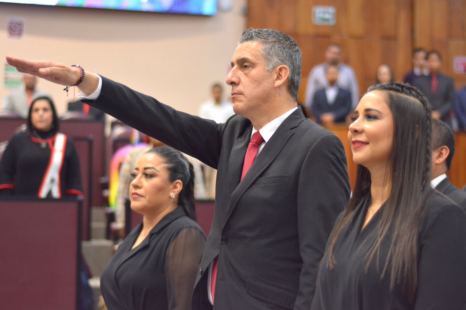 Comparece titular de la SEV ante Congreso del Estado