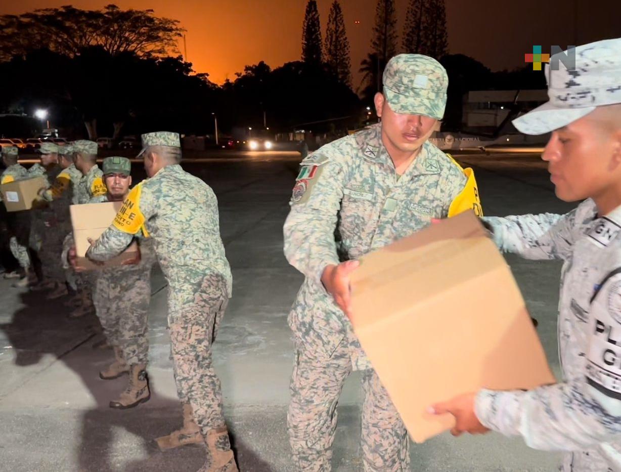 GN y Sedena transportan 7 mil despensas en apoyo a damnificados al sur de Veracruz