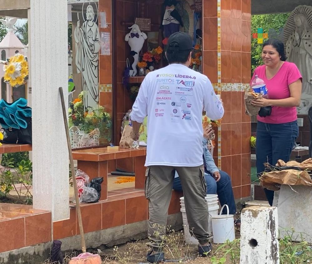 Panteón Jardín registra masiva asistencia este 1 de noviembre