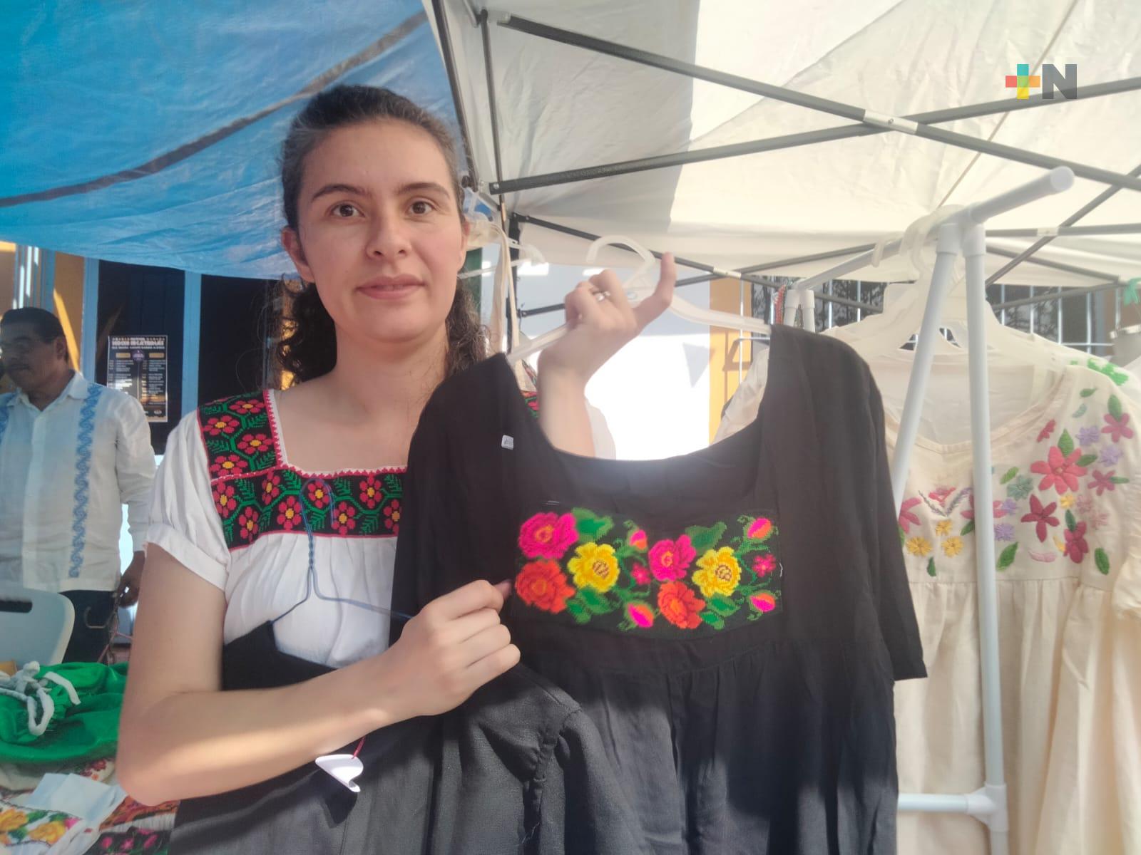 Bordados de la Huasteca Baja, artesanía pura que busca trascender en generaciones