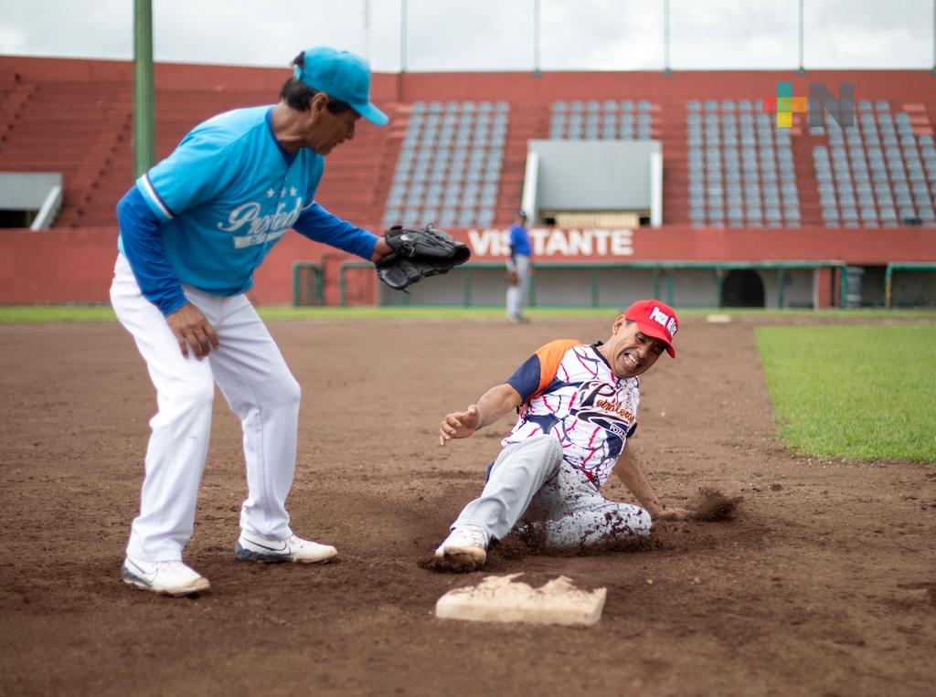 Se pone en marcha el campeonato nacional Gran Master de Beisbol 60 años en Xalapa